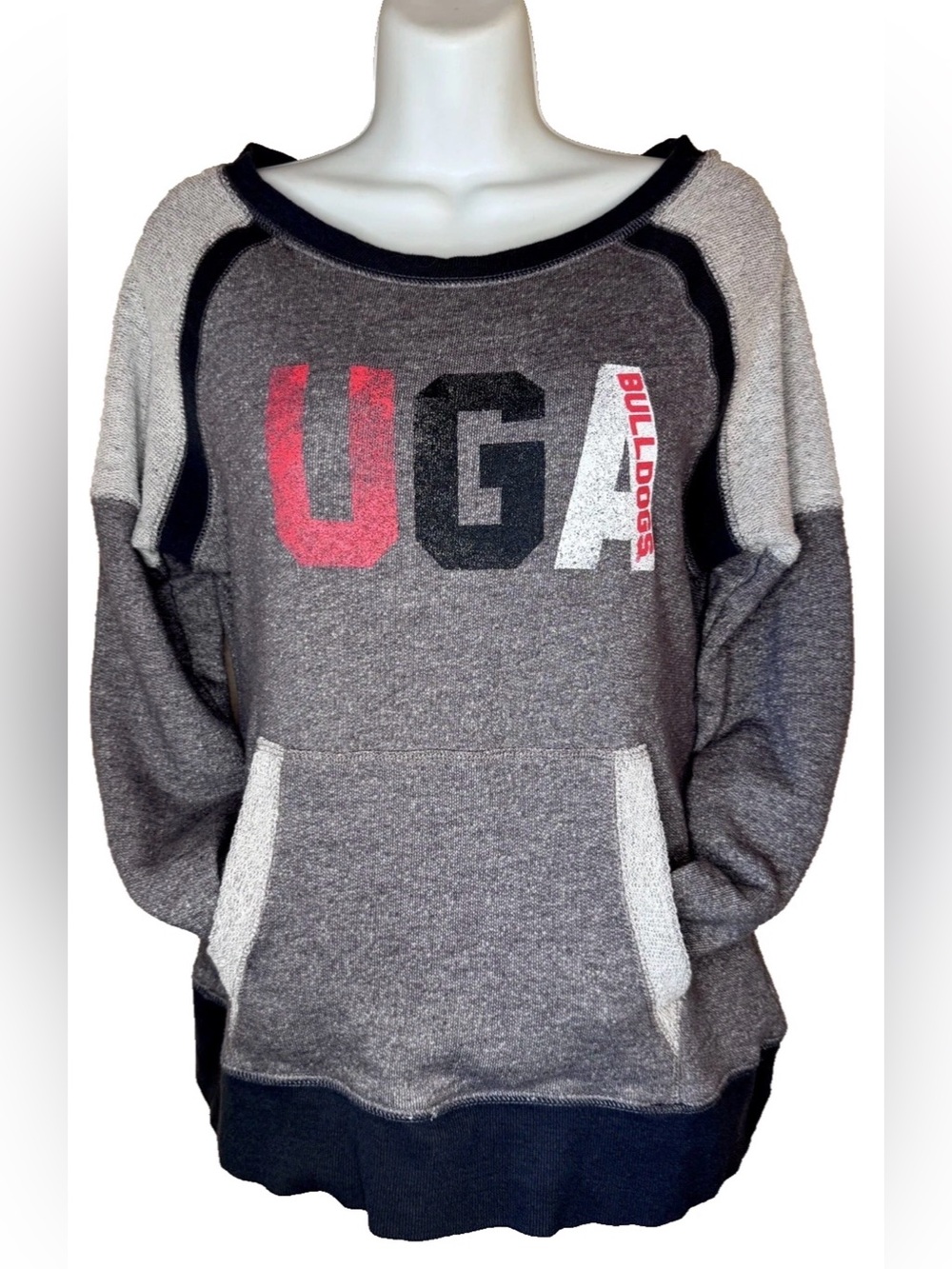 ♥️J. AMERICA♥️ UGA BULLDOGS LONG SLEEVE THUMB SLIT FRONT POCKET SWEATSHIRT